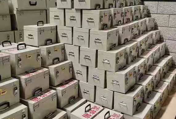 睢县不同材质的雷管箱/炸药箱有什么区别?