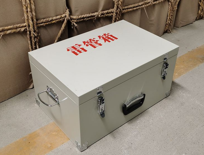 睢县如何正确使用爆破物品存放柜炸药箱等？