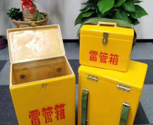 睢县玻璃钢雷管箱有哪些特点